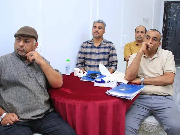 اختتام دورتين تدريبيتين في الأكاديمية العربية للعلوم الإدارية والمالية والمصرفية بعدن